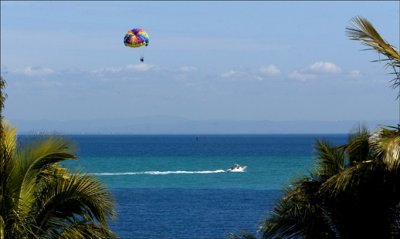 MoretonParasail01shp.jpg