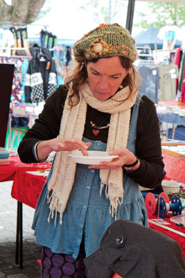 Richard's Assistant, Ros, Counting Beads