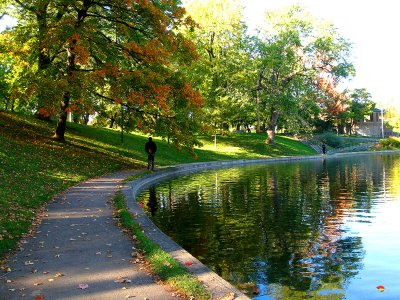 Autumn mood at Lafontaine urban park.
