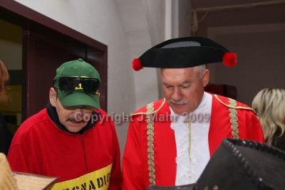comp_0046_4uak2009.jpg
