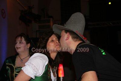 comp_0081_4uak2009.jpg