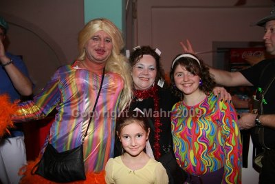 comp_0089_4uak2009.jpg