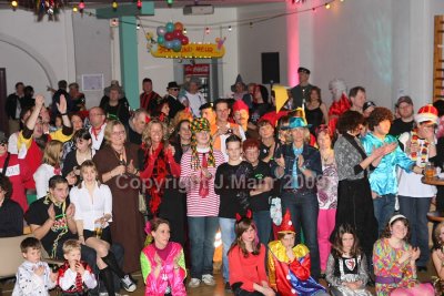 comp_0125_4uak2009.jpg