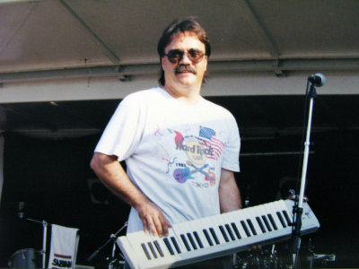 Duncan Bristow on Keyboards