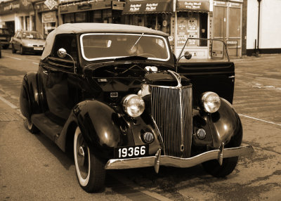 July 30 2010: A Ford in the Hood