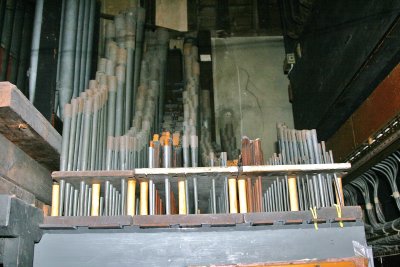The main organ pipes.