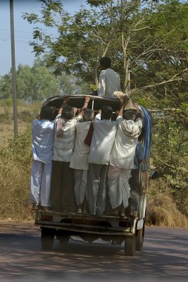 On the way to Hampi