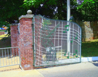 Graceland gate
