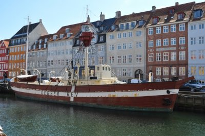 Copenhagen Boat.jpg