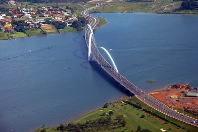 Pont Juscelino Kubitschek / Juscelino Kubitschek bridge