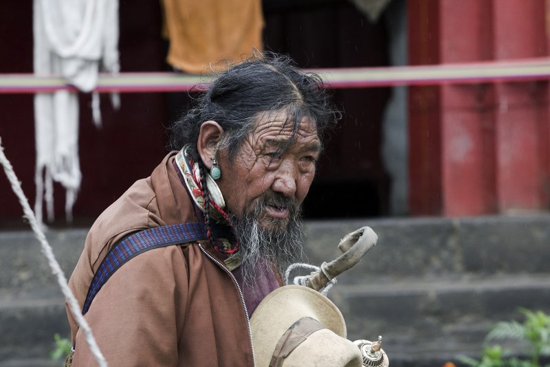 Pilgrim in Tashilhunpo 3