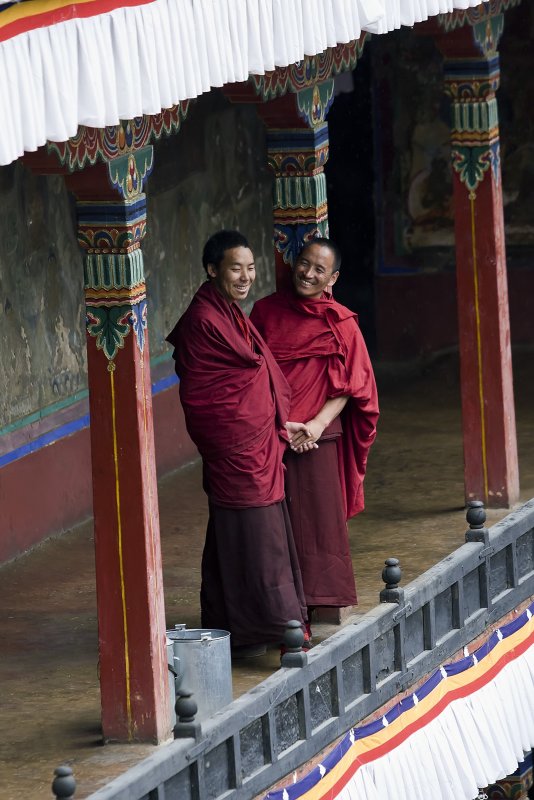 Monks in Tashilhunpo 2