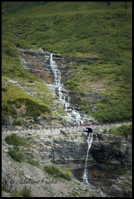 Rising to the sun road, Glacier Park, USA