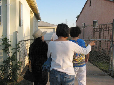Visiting Uncle Choy-3.jpg
