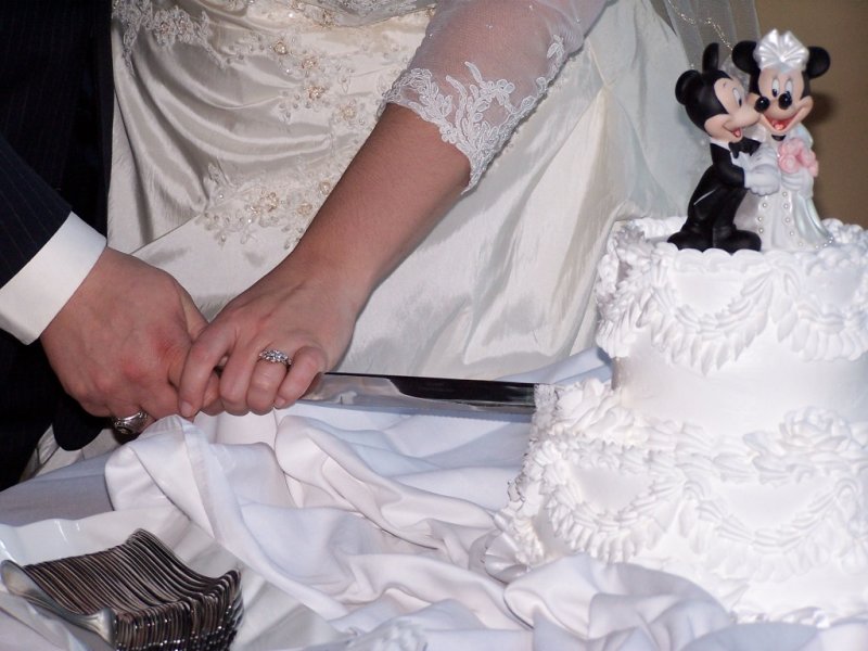 Reception 11 - Making the second cut.jpg