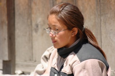 A woman from Kyanjin Gompa