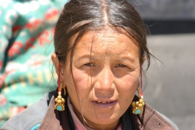 A woman from Kyanjin Gompa