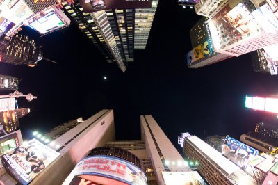Times Square w fisheye
