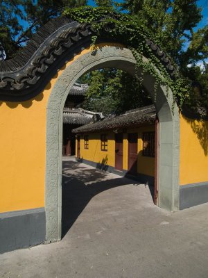 LongHua Temple017.jpg