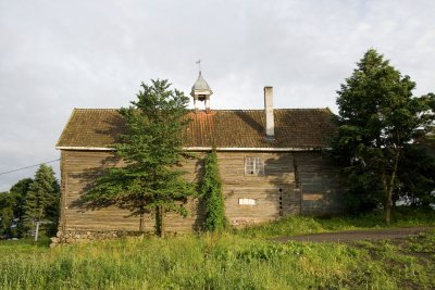 Old barn on Helgya