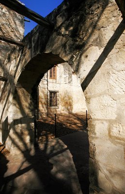 Arch in the Alamo