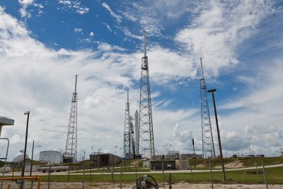 Dragon CRS1 (Falcon 9)