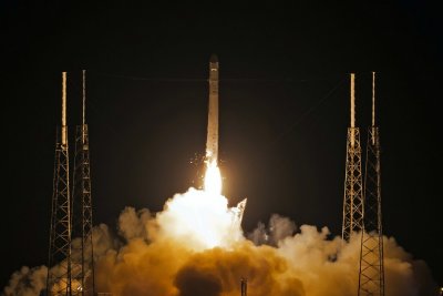 Dragon CRS1 (Falcon 9)