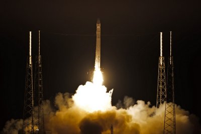 Dragon CRS1 (Falcon 9)