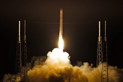 Dragon CRS1 (Falcon 9)