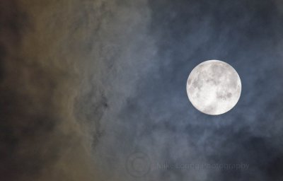 _5463 full moon sky.jpg