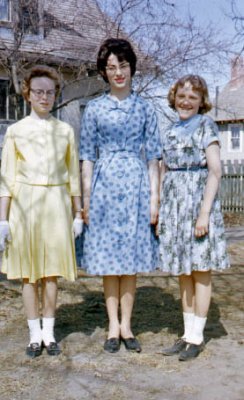Easter 1963 - Janice Smith, Faye and Jeannie