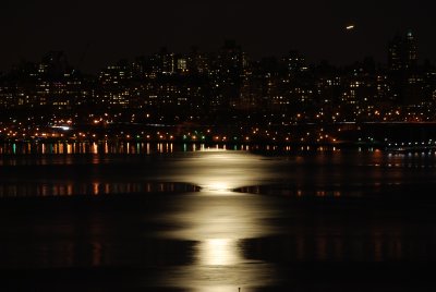 Moon glow over Hudson