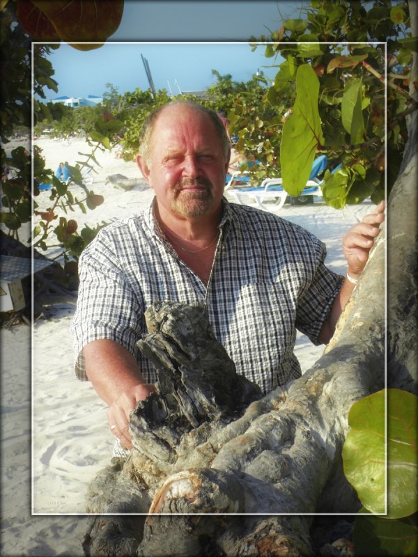 2009 - Ken - Playa Pesquero