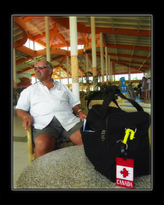 2009 - Ken in the lobby - Playa Costa Verde