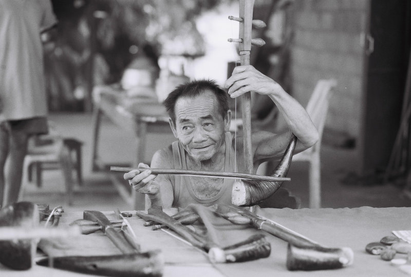 Luang Prabang Area - a laotian violinist