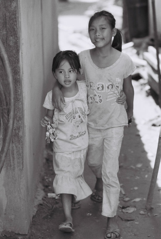 Luang Prabang Area - girls
