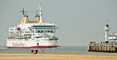 Arrive du ferry en provenance de Ramsgate (GB)