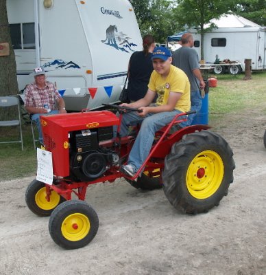 Restoration of Speedex S-23  Garden Tractor