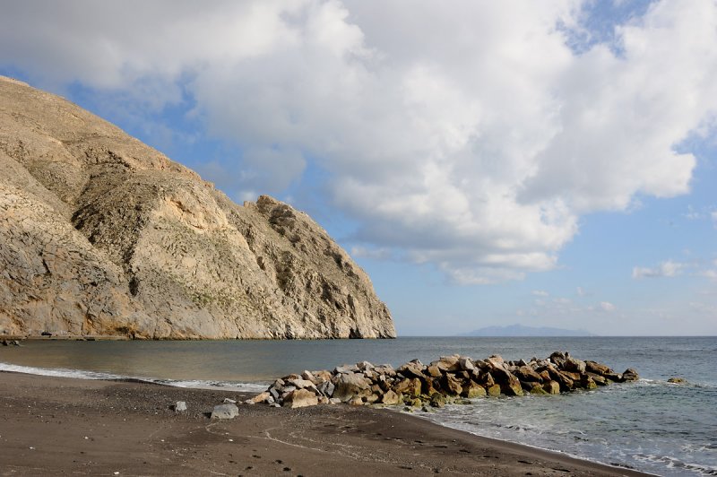 Santorini. Beach near the village of Perissa