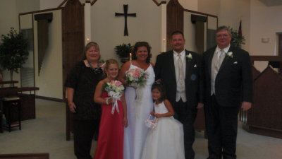 picture with grooms parents, Bill and Kathy