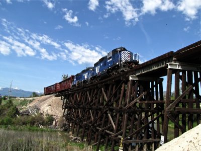 Crossing the old trestle at Moiese, MT. 5/26/09