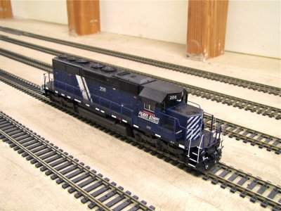 MRL 200 - SD40-2XR (Athearn RTR)