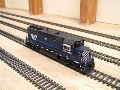 MRL 401 - GP35 (Athearn RTR)