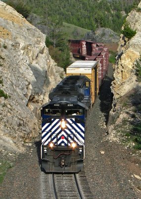 Through the rocks and into the sunlight just before Austin Creek Trestle. (7/10/10)
