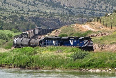 From the Milky bridge, MRL 4302 on the ML approaches at Lombard, MT. (7/11/10)