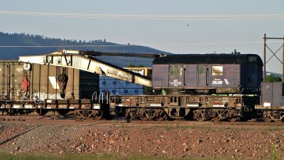 MRL D100256 Locomotive Crane - Missoula, MT (7/9/10)