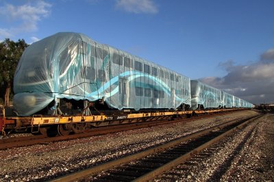 New Metrolink cars through La Mirada, CA on BNSF's M-WATBAR. 12/29/10.
