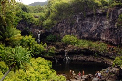 Oheo pools Maui 01.jpg