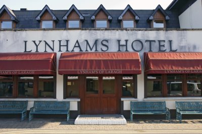 Lynhams Hotel