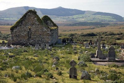 Srugreana Old Graveyard